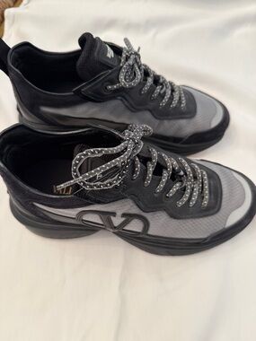Valentino Garavani Black and Gray Women’s Sneakers Size 6 Gently used.